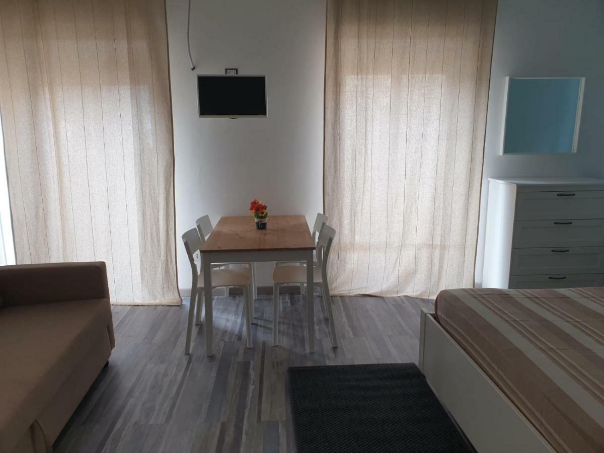 Lipari Suite Apartament Bagian luar foto